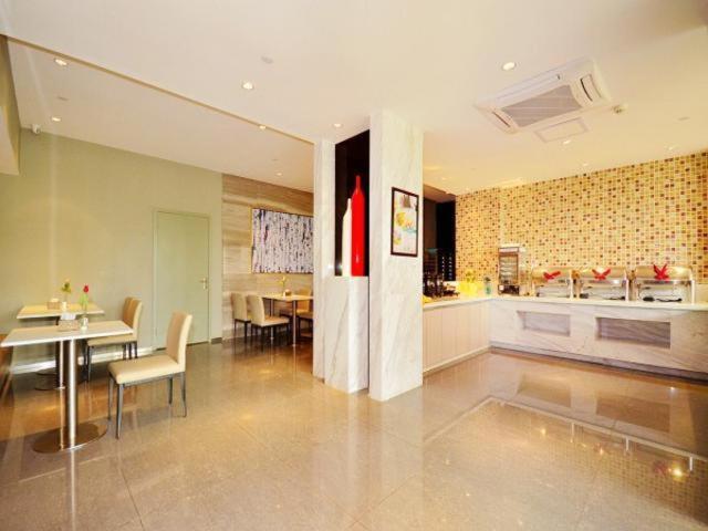 Jinjiang Inn Wuhan Optics Valley Avenue Gaoxiner Road Екстериор снимка