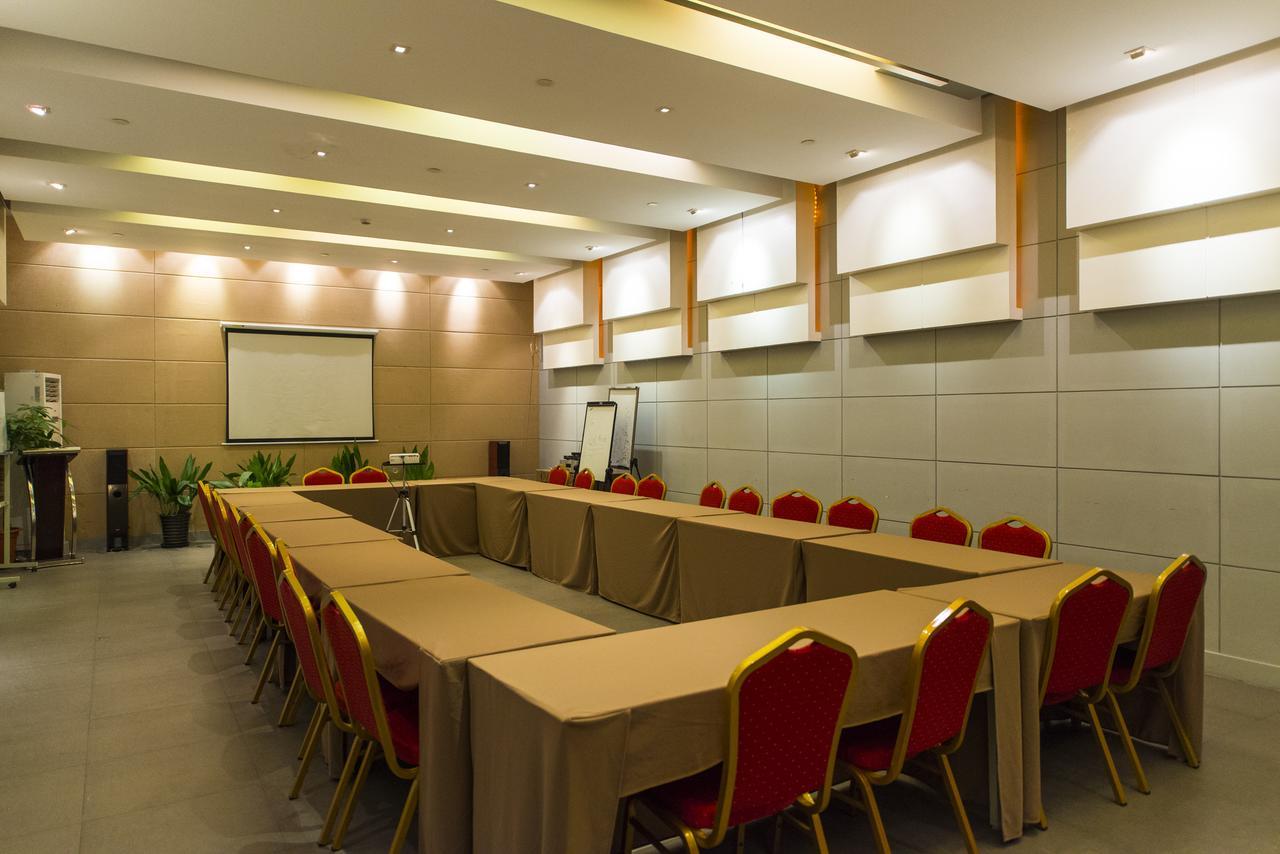 Jinjiang Inn Wuhan Optics Valley Avenue Gaoxiner Road Екстериор снимка